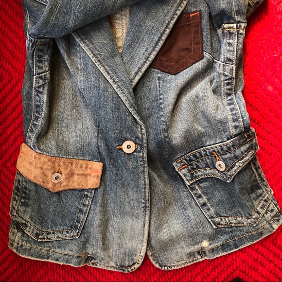 Vintage Distressed Denim Jacket with Elbow Patches - Picture 4 of 6